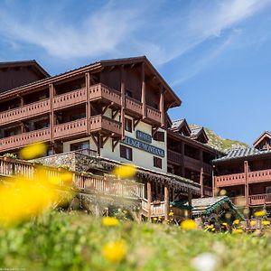Hotel Village Montana By Les Etincelles